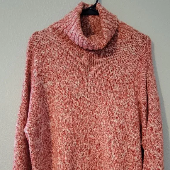 WOMENS OLD NAVY SWEATER - Picture 2 of 5